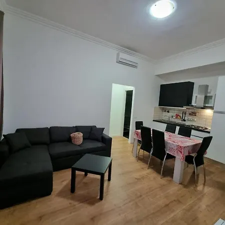 Elegante In Centro A - Piazza Colombo