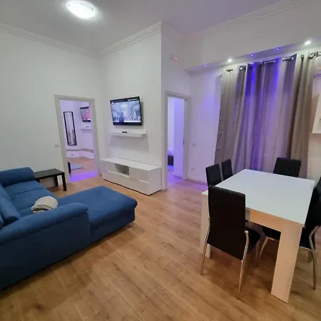 Elegante In Centro A - Piazza Colombo Apartman