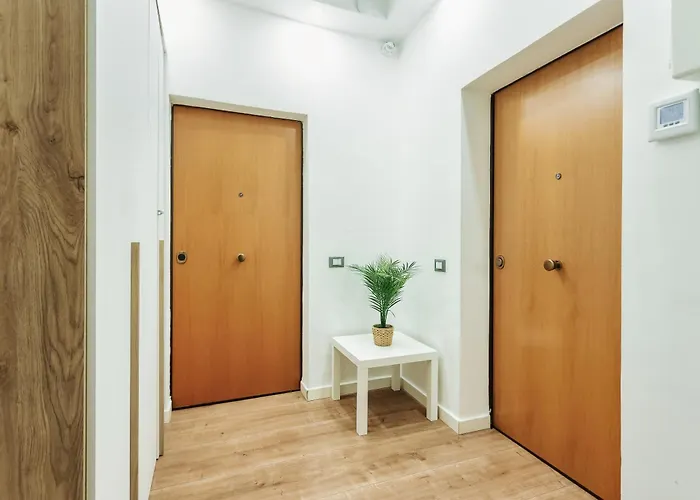 Elegante In Centro A - Piazza Colombo Апартаменти *